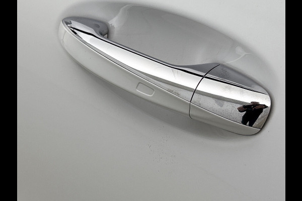 Mercedes-Benz GLA 250 e AMG Plug-In Hybride AMG Line | Night Pakket | Ledkoplampen | Parkeerpakket met 360°-camera | Distronic | Memory voorstoelen. Inclusief 24 maanden MB Certified garantie voor Europa.