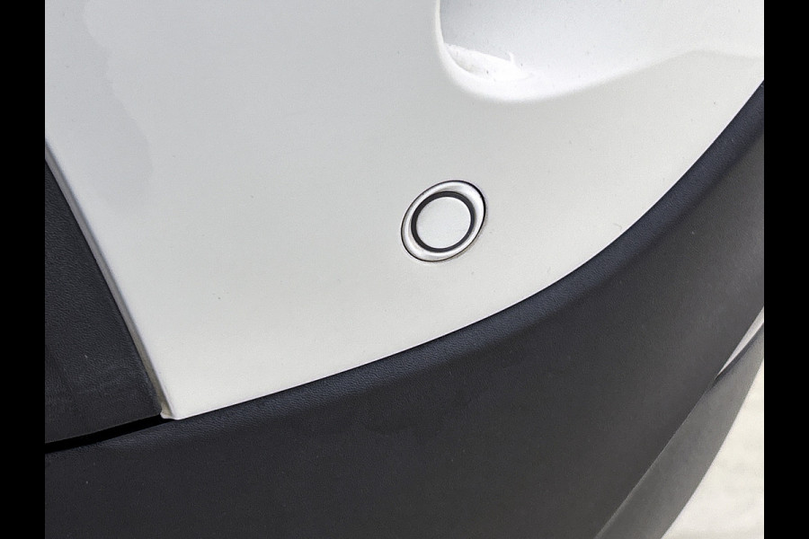 Mercedes-Benz GLA 250 e AMG Plug-In Hybride AMG Line | Night Pakket | Ledkoplampen | Parkeerpakket met 360°-camera | Distronic | Memory voorstoelen. Inclusief 24 maanden MB Certified garantie voor Europa.