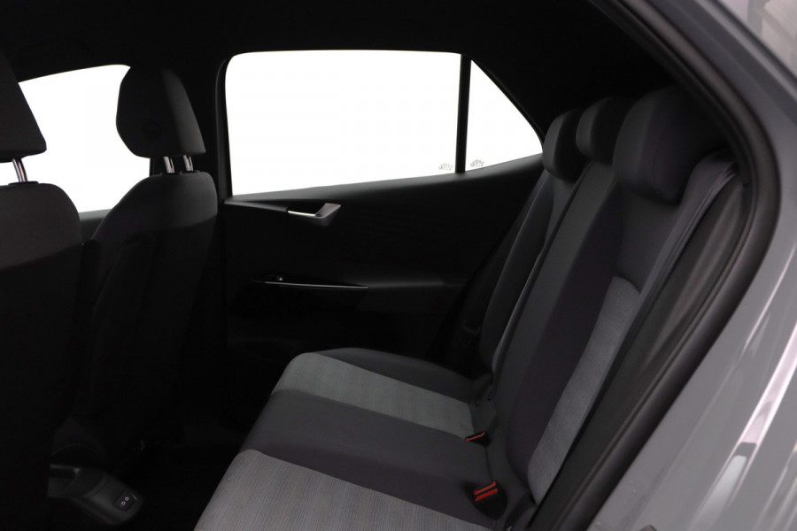 Volkswagen ID.3 Life 58 kWh 204 PK, Stoelverwarming, Stuurverwarming, Adap. Cruise Control