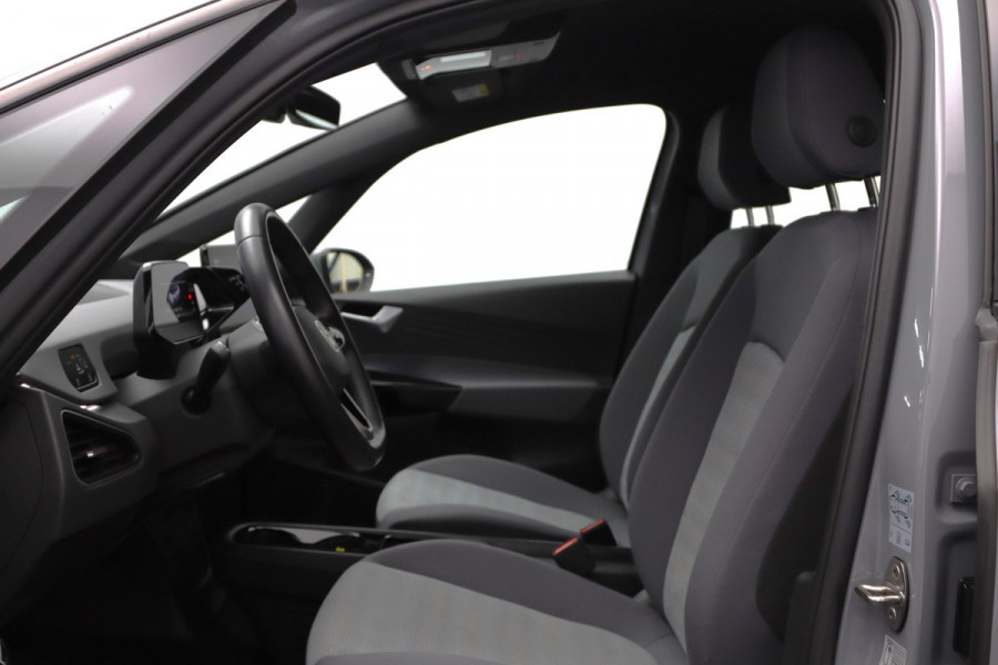 Volkswagen ID.3 Life 58 kWh 204 PK, Stoelverwarming, Stuurverwarming, Adap. Cruise Control