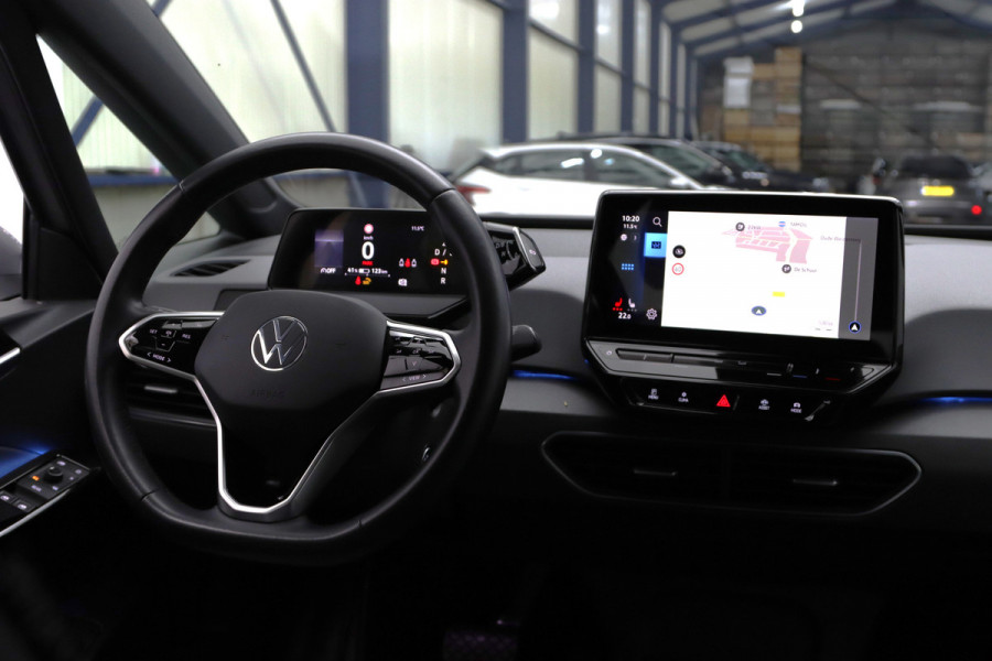 Volkswagen ID.3 Life 58 kWh 204 PK, Stoelverwarming, Stuurverwarming, Adap. Cruise Control