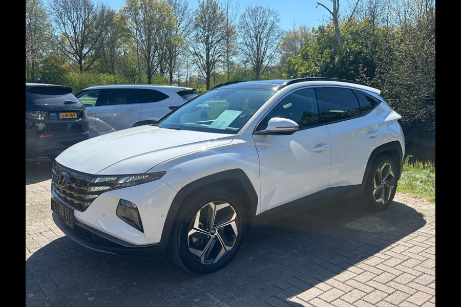 Hyundai Tucson 1.6 T-GDI PHEV Premium Sky 4WD | Panoramadak | Dealer onderhouden | Leder | Achteruitrijcamera | Elek. klep | Stoelverwarming voor & achter