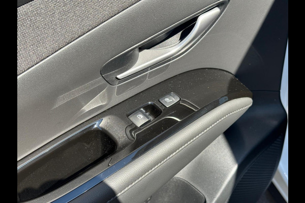 Hyundai Tucson 1.6 T-GDI PHEV Premium Sky 4WD | Panoramadak | Dealer onderhouden | Leder | Achteruitrijcamera | Elek. klep | Stoelverwarming voor & achter