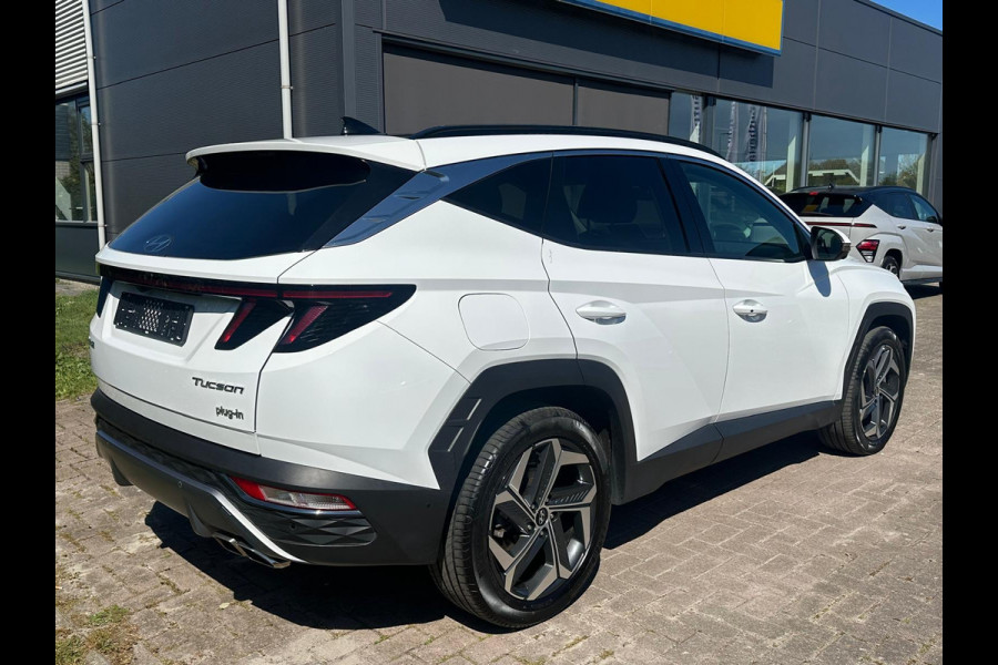 Hyundai Tucson 1.6 T-GDI PHEV Premium Sky 4WD | Panoramadak | Dealer onderhouden | Leder | Achteruitrijcamera | Elek. klep | Stoelverwarming voor & achter