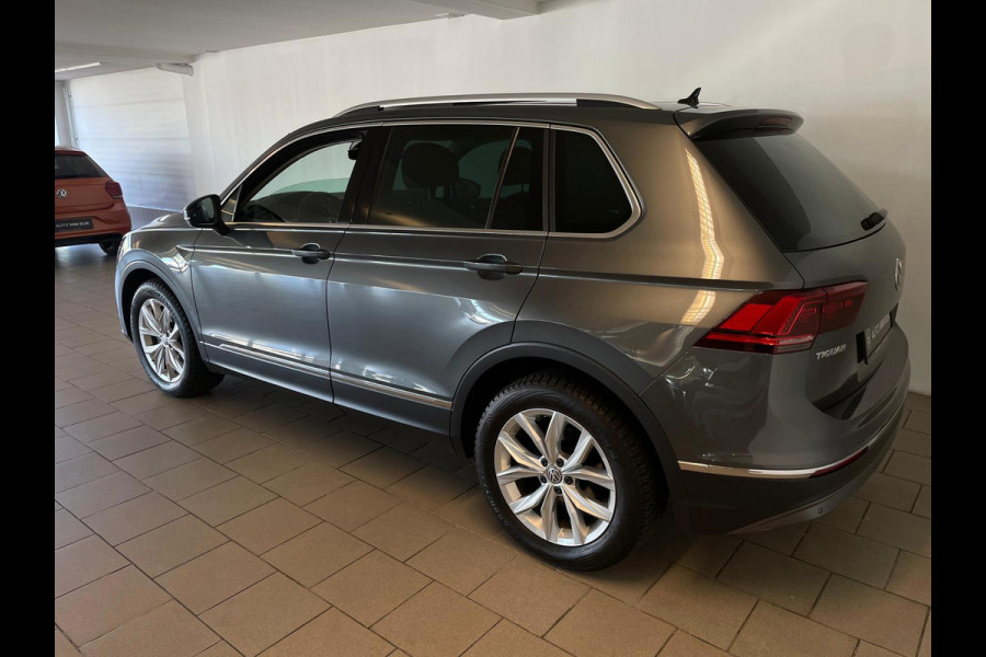 Volkswagen Tiguan 1.4 TSI ACT Highline Business AUTOMAAT PANO NAVI BT CRUISE BLUETOOTH ELEK RAMEN CENT VERG VELGEN NIEUWSTAAT