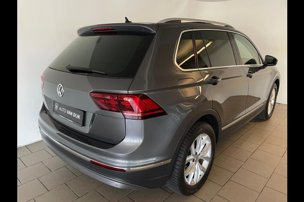 Volkswagen Tiguan 1.4 TSI ACT Highline Business AUTOMAAT PANO NAVI BT CRUISE BLUETOOTH ELEK RAMEN CENT VERG VELGEN NIEUWSTAAT