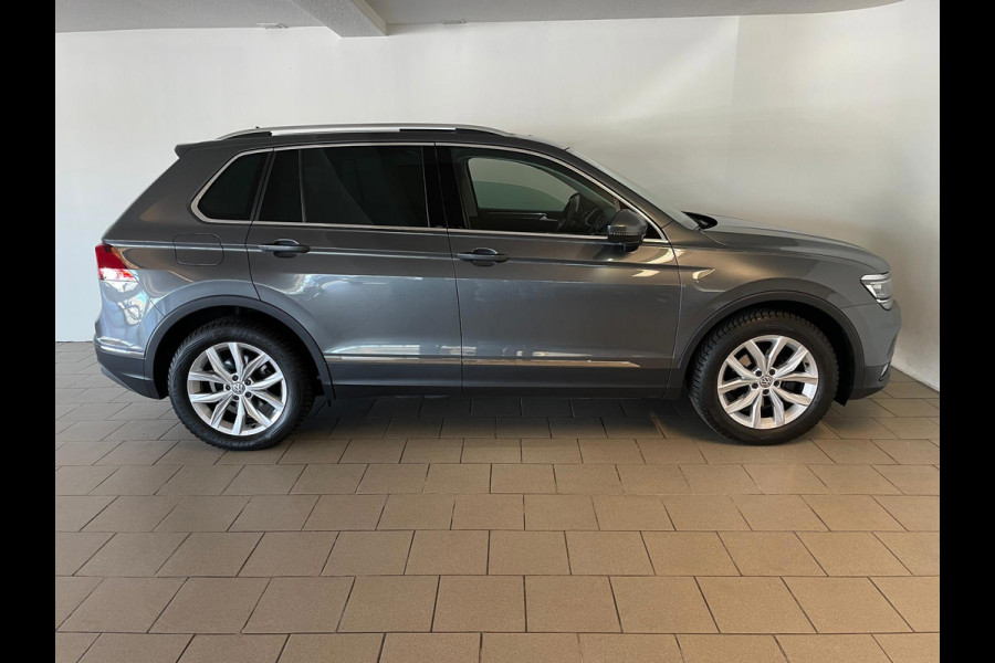 Volkswagen Tiguan 1.4 TSI ACT Highline Business AUTOMAAT PANO NAVI BT CRUISE BLUETOOTH ELEK RAMEN CENT VERG VELGEN NIEUWSTAAT
