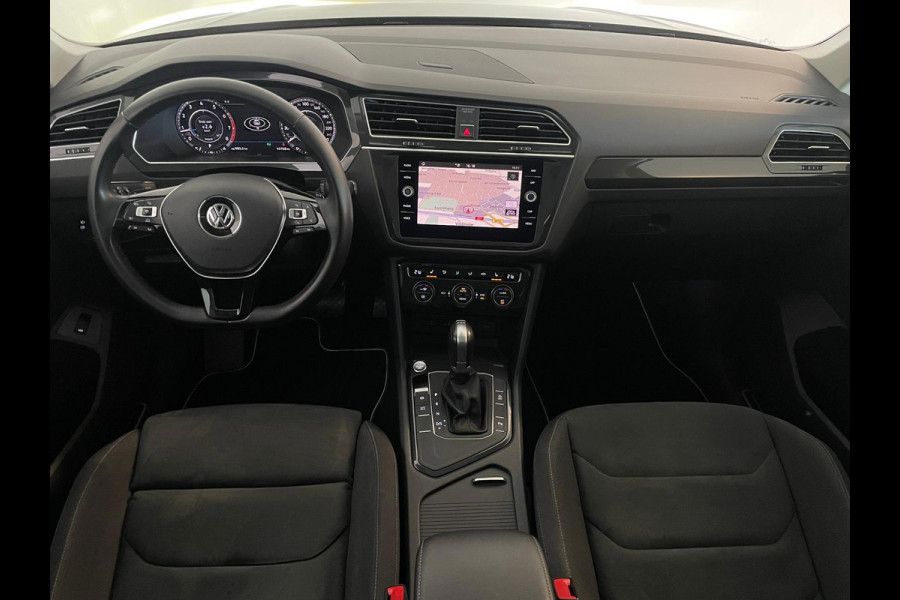 Volkswagen Tiguan 1.4 TSI ACT Highline Business AUTOMAAT PANO NAVI BT CRUISE BLUETOOTH ELEK RAMEN CENT VERG VELGEN NIEUWSTAAT