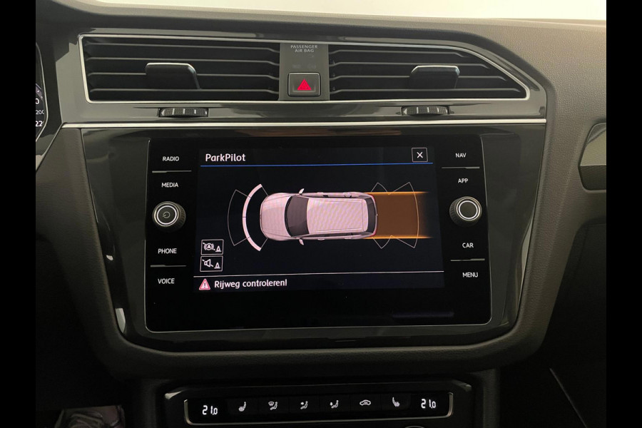 Volkswagen Tiguan 1.4 TSI ACT Highline Business AUTOMAAT PANO NAVI BT CRUISE BLUETOOTH ELEK RAMEN CENT VERG VELGEN NIEUWSTAAT