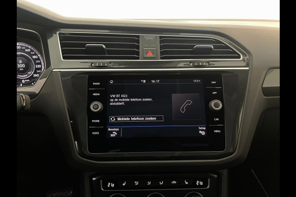 Volkswagen Tiguan 1.4 TSI ACT Highline Business AUTOMAAT PANO NAVI BT CRUISE BLUETOOTH ELEK RAMEN CENT VERG VELGEN NIEUWSTAAT
