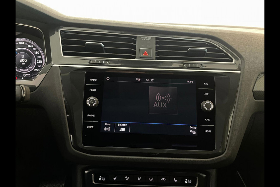 Volkswagen Tiguan 1.4 TSI ACT Highline Business AUTOMAAT PANO NAVI BT CRUISE BLUETOOTH ELEK RAMEN CENT VERG VELGEN NIEUWSTAAT