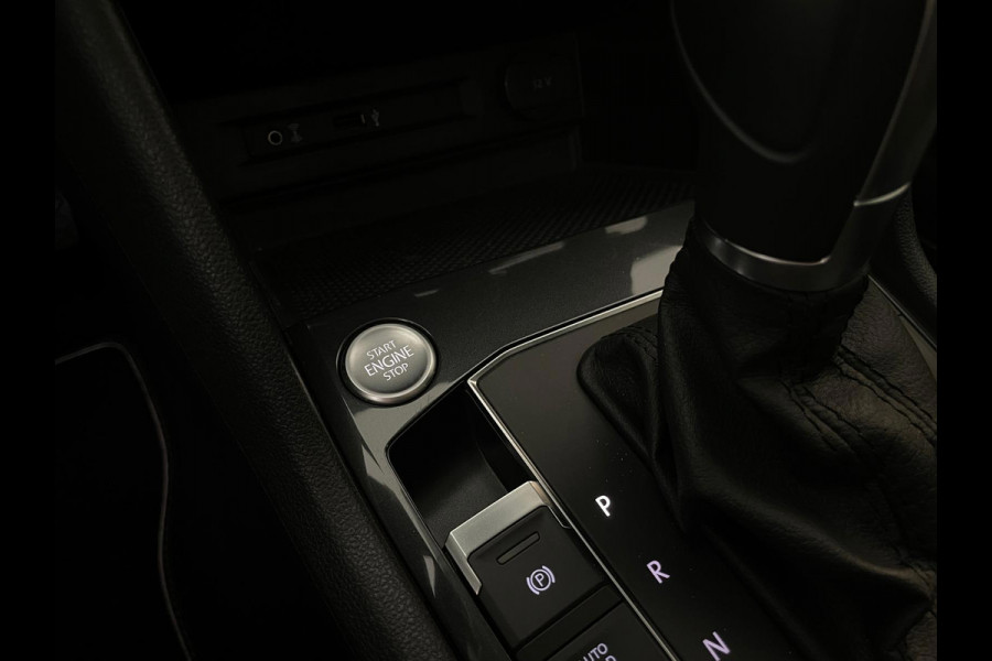 Volkswagen Tiguan 1.4 TSI ACT Highline Business AUTOMAAT PANO NAVI BT CRUISE BLUETOOTH ELEK RAMEN CENT VERG VELGEN NIEUWSTAAT