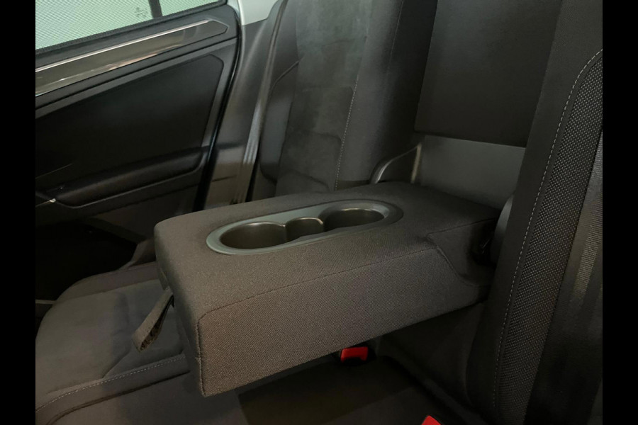 Volkswagen Tiguan 1.4 TSI ACT Highline Business AUTOMAAT PANO NAVI BT CRUISE BLUETOOTH ELEK RAMEN CENT VERG VELGEN NIEUWSTAAT