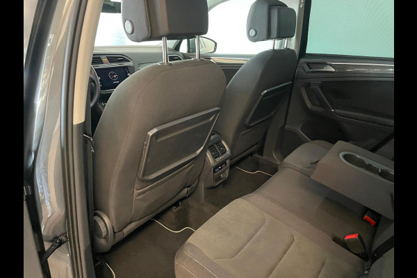 Volkswagen Tiguan 1.4 TSI ACT Highline Business AUTOMAAT PANO NAVI BT CRUISE BLUETOOTH ELEK RAMEN CENT VERG VELGEN NIEUWSTAAT