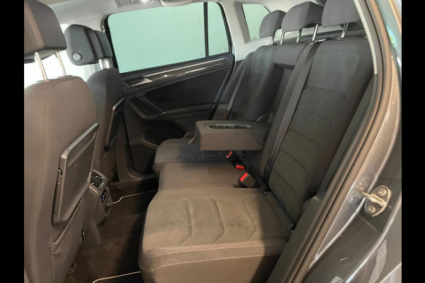 Volkswagen Tiguan 1.4 TSI ACT Highline Business AUTOMAAT PANO NAVI BT CRUISE BLUETOOTH ELEK RAMEN CENT VERG VELGEN NIEUWSTAAT
