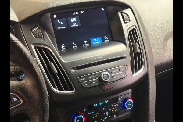 Ford FOCUS Wagon 1.0 ST-Line | Camera | Parkeersensoren | Led