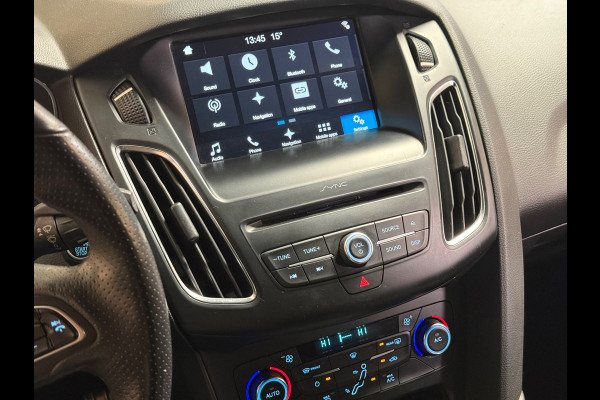 Ford FOCUS Wagon 1.0 ST-Line | Camera | Parkeersensoren | Led