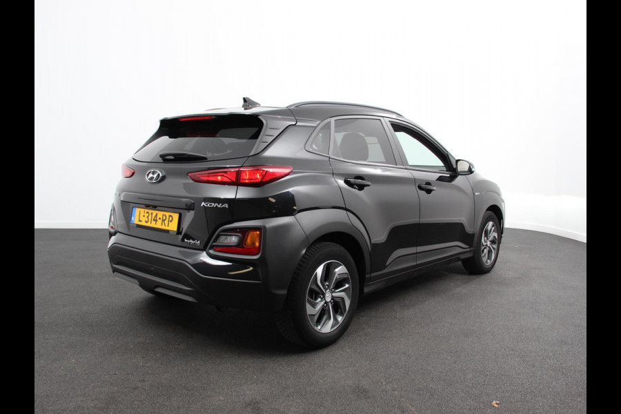 Hyundai Kona 1.6 GDI HEV Comfort Smart Automaat Climate control Cruise control Stoelverwarming Stuurverwarming Camera Parkeersensoren Lichtmetalen velgen Apple Carplay/ Android Auto