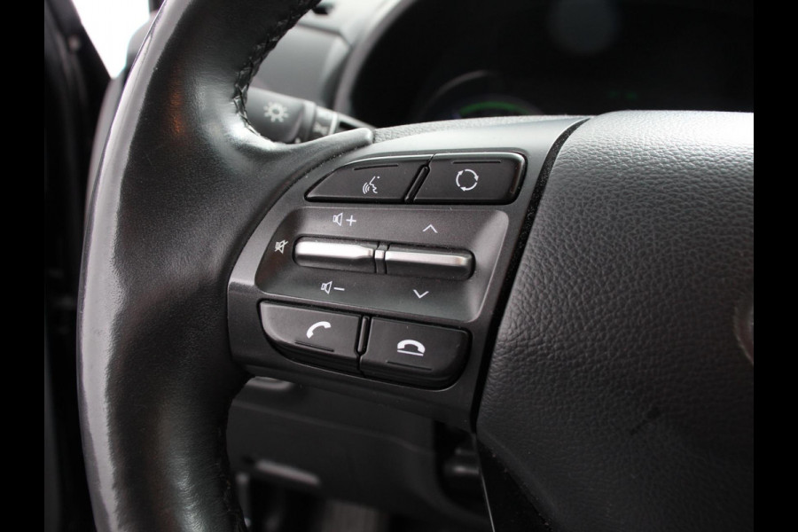 Hyundai Kona 1.6 GDI HEV Comfort Smart Automaat Climate control Cruise control Stoelverwarming Stuurverwarming Camera Parkeersensoren Lichtmetalen velgen Apple Carplay/ Android Auto