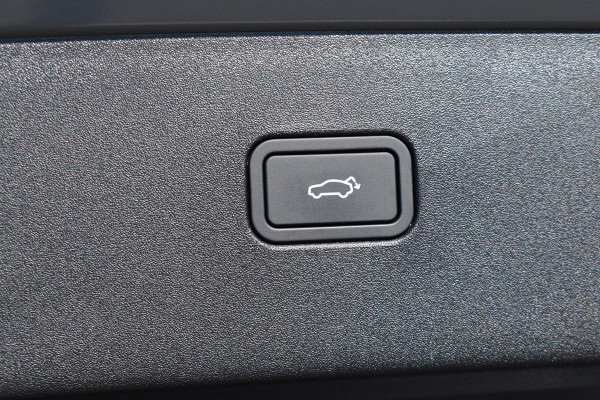 Volvo EX30 Extended Range Ultra 69 kWh | Trekhaak | Woolblend | Panodak | Elektr. Stoel | ACC