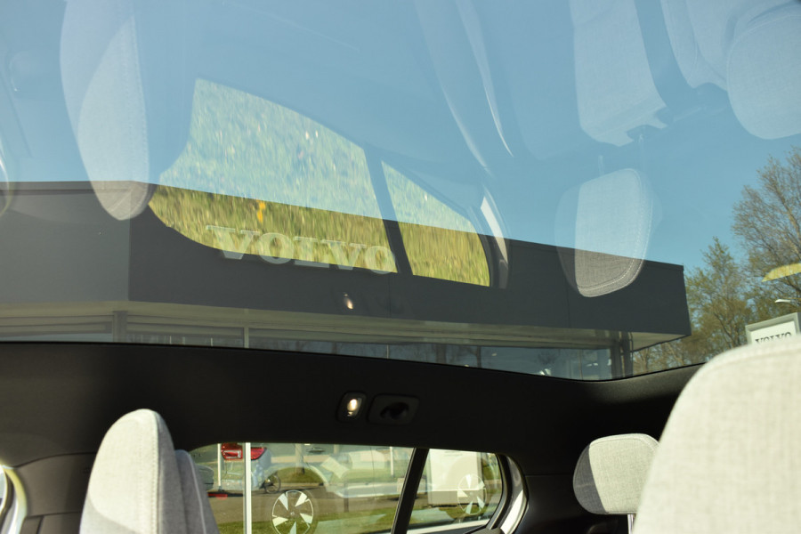 Volvo EX30 Extended Range Ultra 69 kWh | Trekhaak | Woolblend | Panodak | Elektr. Stoel | ACC