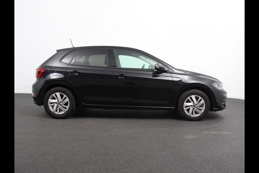 Volkswagen Polo 1.0 TSI DSG Style 110Pk | Navigatie | Apple Carplay/Android Auto | Climate Control | Virtual Cockpit | Adaptive Cruise Control | Parkeersensoren | Lane Assist | Privacy Glass |