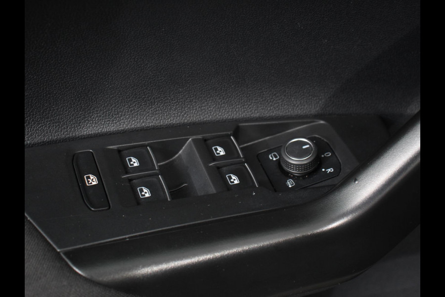 Volkswagen Polo 1.0 TSI DSG Style 110Pk | Navigatie | Apple Carplay/Android Auto | Climate Control | Virtual Cockpit | Adaptive Cruise Control | Parkeersensoren | Lane Assist | Privacy Glass |