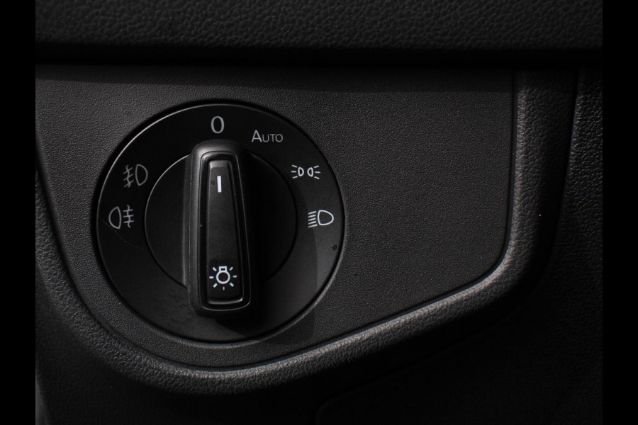 Volkswagen Polo 1.0 TSI DSG Style 110Pk | Navigatie | Apple Carplay/Android Auto | Climate Control | Virtual Cockpit | Adaptive Cruise Control | Parkeersensoren | Lane Assist | Privacy Glass |