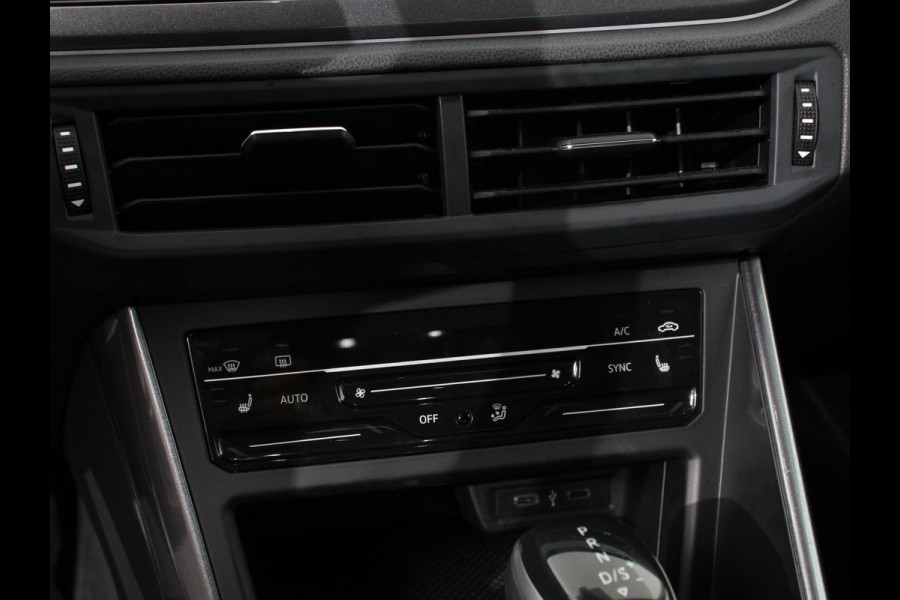 Volkswagen Polo 1.0 TSI DSG Style 110Pk | Navigatie | Apple Carplay/Android Auto | Climate Control | Virtual Cockpit | Adaptive Cruise Control | Parkeersensoren | Lane Assist | Privacy Glass |