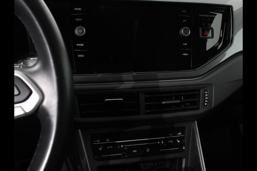 Volkswagen Polo 1.0 TSI DSG Style 110Pk | Navigatie | Apple Carplay/Android Auto | Climate Control | Virtual Cockpit | Adaptive Cruise Control | Parkeersensoren | Lane Assist | Privacy Glass |