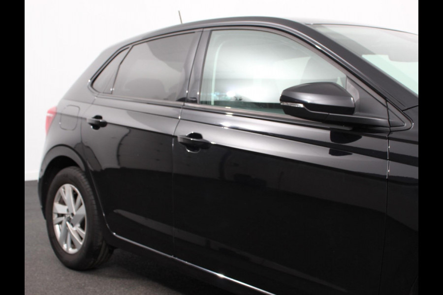 Volkswagen Polo 1.0 TSI DSG Style 110Pk | Navigatie | Apple Carplay/Android Auto | Climate Control | Virtual Cockpit | Adaptive Cruise Control | Parkeersensoren | Lane Assist | Privacy Glass |