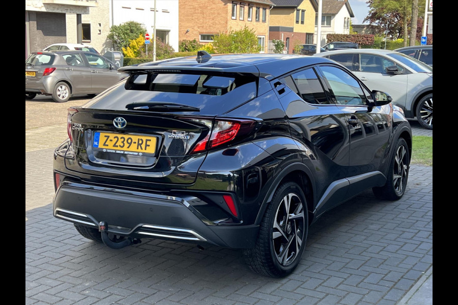 Toyota C-HR 2.0 Hybrid Style | Dodehoekherkenning, Stoel + Stuurverwarming, Parkeersensoren, Keyless, 18 inch