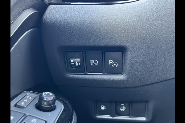 Toyota C-HR 2.0 Hybrid Style | Dodehoekherkenning, Stoel + Stuurverwarming, Parkeersensoren, Keyless, 18 inch