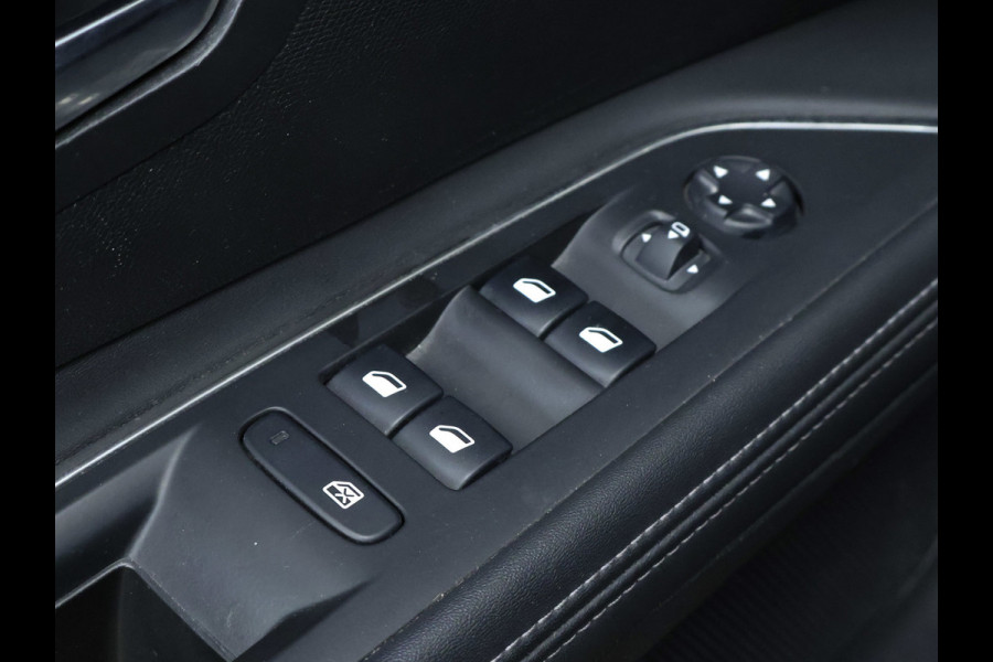 Peugeot 5008 1.2 PureTech Allure 7P Sport (APPLE CARPLAY,NAVI,CAMERA,360 VIEW,CLIMATE,CRUISE,GETINT,SPORTSTOELEN,LM VELGEN)