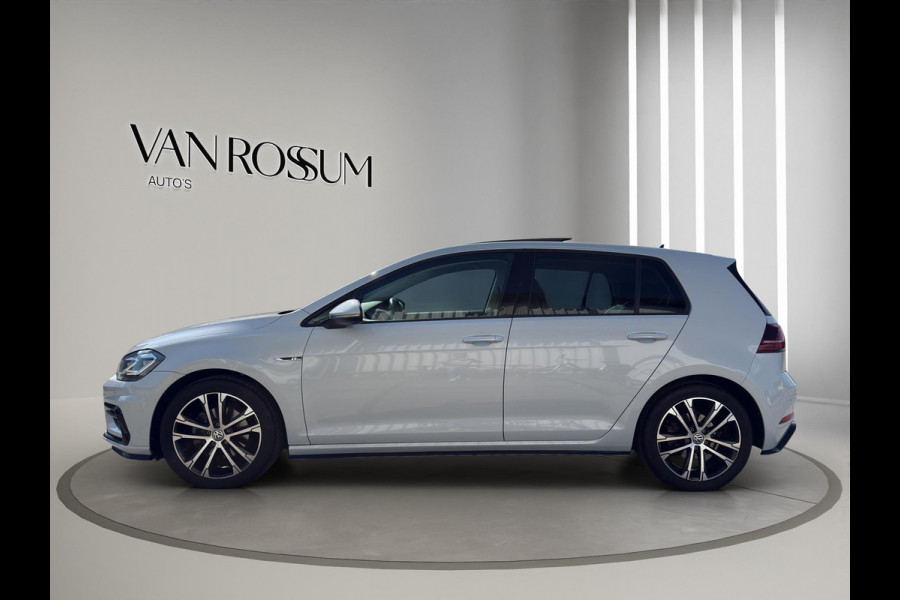 Volkswagen Golf 1.5 TSI Highline Business R Pano | Stoel/Stuur verwarming | Led | Massage  | 17"| Digitaal Display |  Parksensor |