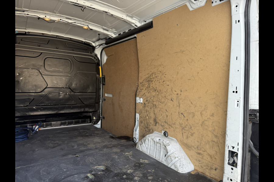 Ford E-Transit 68kWh 184PK L2H2 317km WLTP 95,7% (SOH) BEV Snelladen Cruise Control Climate Control Carplay Laadkabel Parkeersensoren