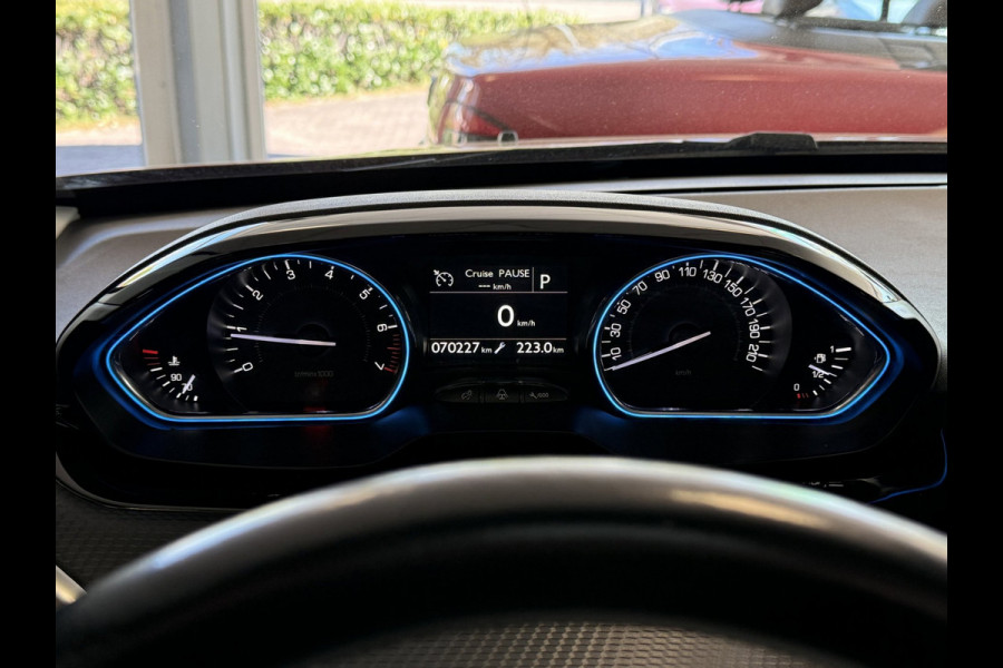 Peugeot 2008 1.2 PureTech Allure Automaat