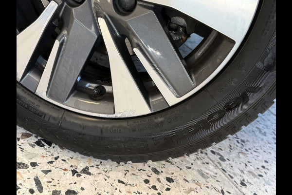 Peugeot 2008 1.2 PureTech Allure Automaat