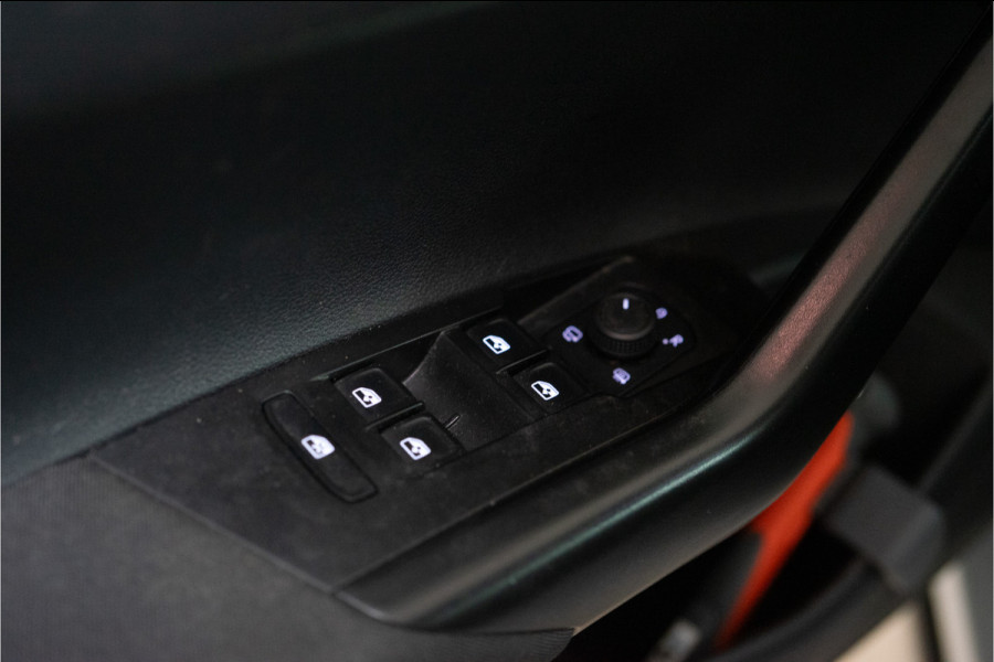 Volkswagen Taigo 1.0 TSI Life 111PK | Automaat | NL AUTO+NAP | 1e Eigenaar | Navi | Carplay | Cruise | Garantie