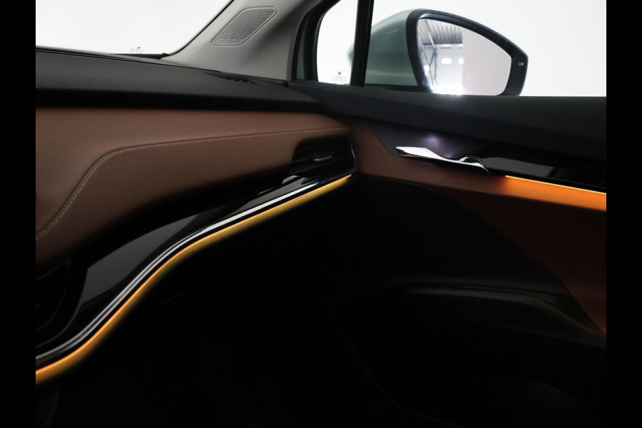 Škoda ENYAQ iV 60 + LEDER | PANORAMA | ELEK. TREKHAAK | | HEAD-UP | CARPLAY | SFEERVERLICHTING