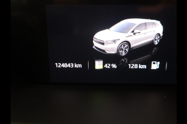 Škoda ENYAQ iV 60 + LEDER | PANORAMA | ELEK. TREKHAAK | | HEAD-UP | CARPLAY | SFEERVERLICHTING
