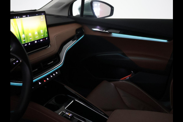 Škoda ENYAQ iV 60 + LEDER | PANORAMA | ELEK. TREKHAAK | | HEAD-UP | CARPLAY | SFEERVERLICHTING