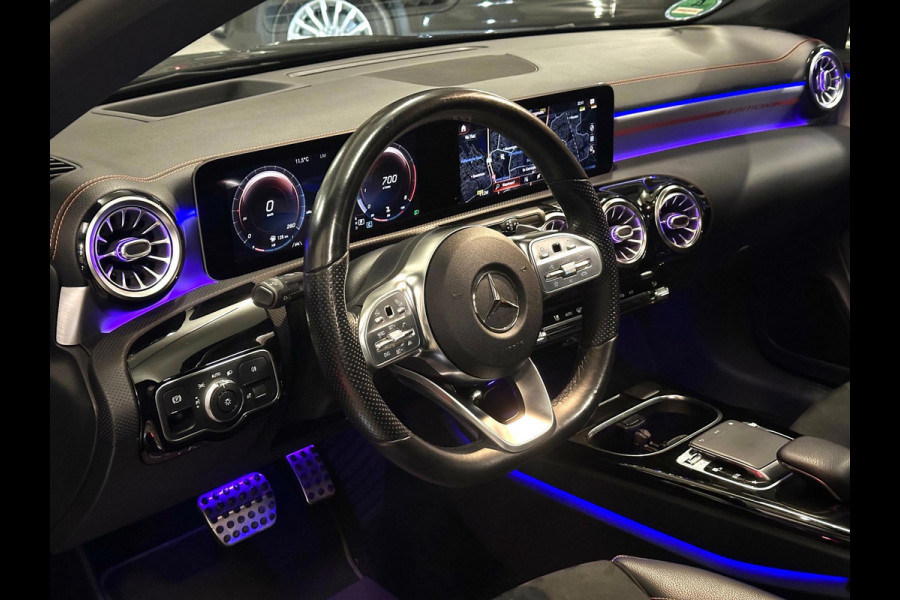 Mercedes-Benz CLA-Klasse 220|AMG|Edition one|PANO|SFEER|BOMVOL!