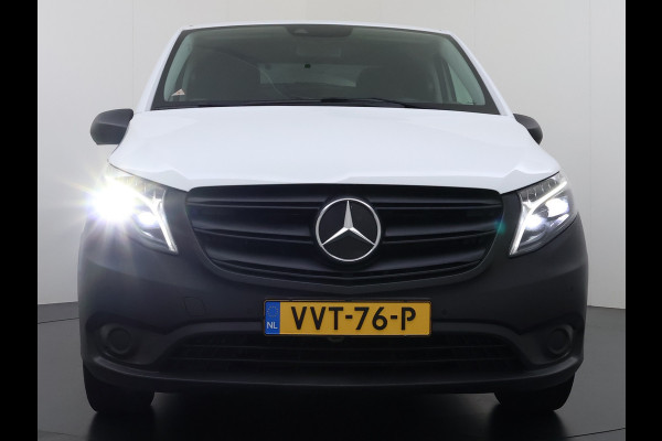 Mercedes-Benz Vito 116CDI 164pk AUT-9 Navi Adaptive-Control Camera *Sortimo Kasten* PDC-a+v Lane-Assist Sport/Comfort-Stoelen+Verwarmd Trekhaak Ecc Betonplex Vloer Schuifdeur Achterdeuren Licht-/regensensor Zijwind assistent Getint-Glas1e Eigenaar 2.500KG Trekgewicht 54.251 ex ex nieuw (86.370 inc inc.))