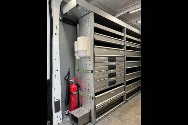 Ford E-Transit SERVICEWAGEN ELEKTRISCH 350 L2H3 Trend 68 kWh BOTT INRICHTING, V230 OMVORMER, LUXE UITVOERING, RIJKLAARPRIJS!