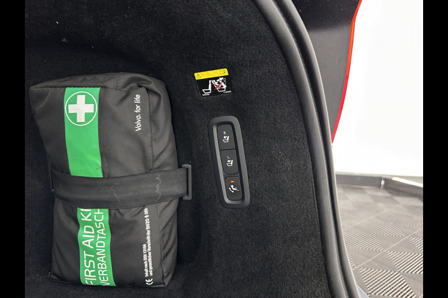 Volvo V90 2.0 D4 Momentum Pro (INCL-BTW) Aut. *PANO | LEATHER | HEAD-UP | FULL-LED | MEMORY-PACK | HEATED-SPORTSEATS | BLINDSPOT | CAMERA | KEYLESS | DIGI-COCKPIT | PRIVACY-GLASS | NAVI-FULLMAP | ECC | LANE-ASSIST | 17"AL