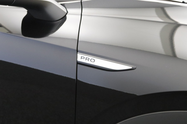 Volkswagen ID.4 Pro 77 kWh, Leder-Alcantara, Trekhaak, Carplay, Camera