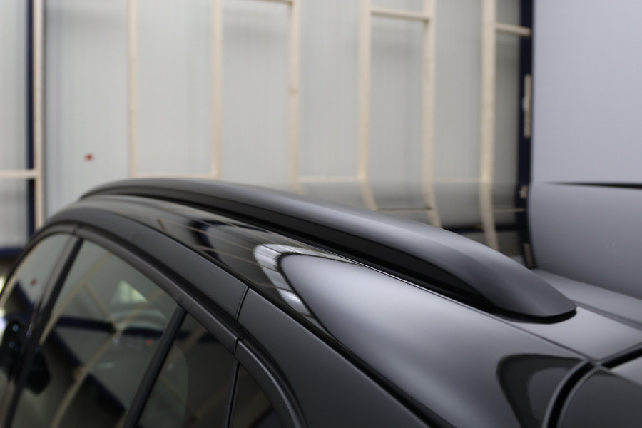 Volkswagen ID.4 Pro 77 kWh, Leder-Alcantara, Trekhaak, Carplay, Camera