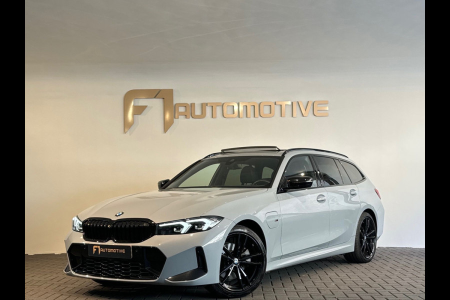 BMW 3 Serie Touring 320e M Sport Pano|Trekhaak|Sfeer|InclBTW