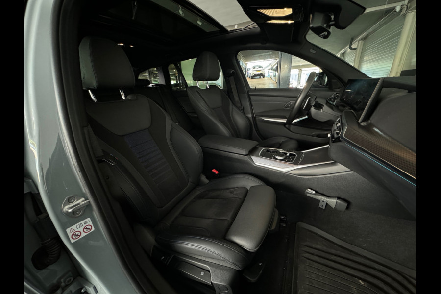 BMW 3 Serie Touring 320e M Sport Pano|Trekhaak|Sfeer|InclBTW